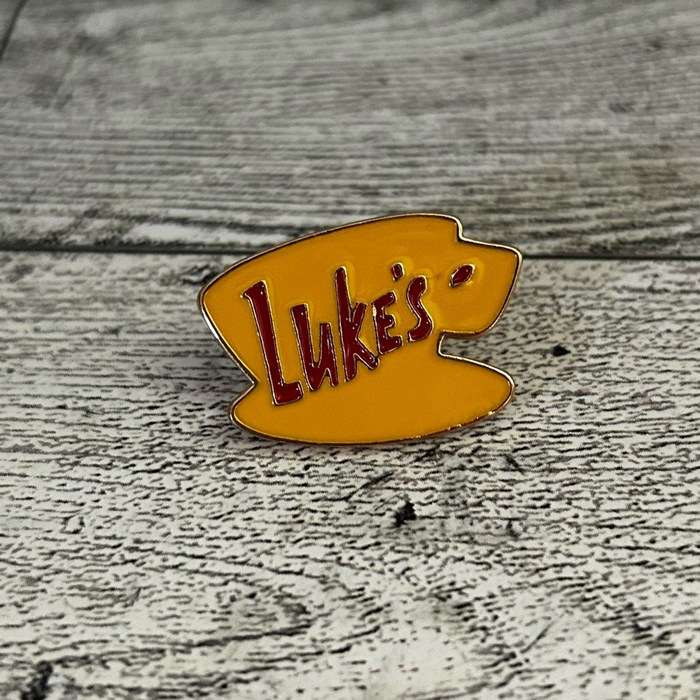 Luke's pin Gilmore Girls